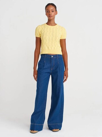 Pullover di Dilvin in giallo