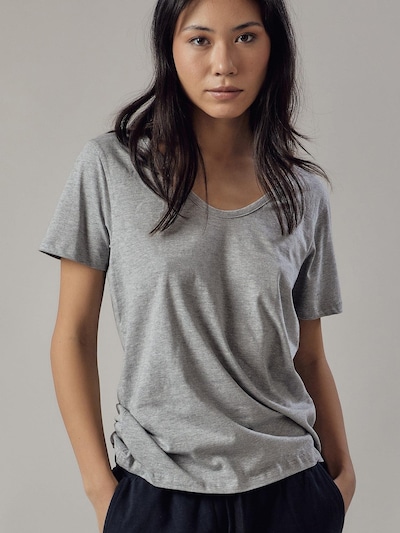 Maglietta 'T-Shirt Scollo Profondo' OWN Off With Nature di colore grigio chiaro, Visualizzazione prodotti