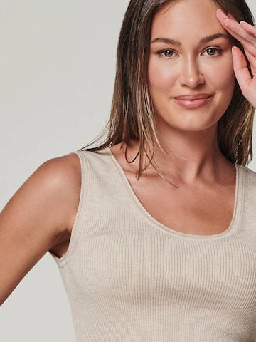 YOU LOOK PERFECT Sticktop 'TOP BLOSSOM - Geripptes Merino Top mit Rundhals' in Beige