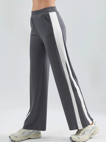 Wide leg Pantaloni di Hiccup in grigio