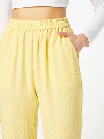 Loosefit Pantalon 'Ted' Lollys Laundry en jaune