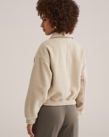 WE Fashion Демисезонная куртка в Бежевый