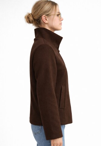 Elara Mantel in Braun