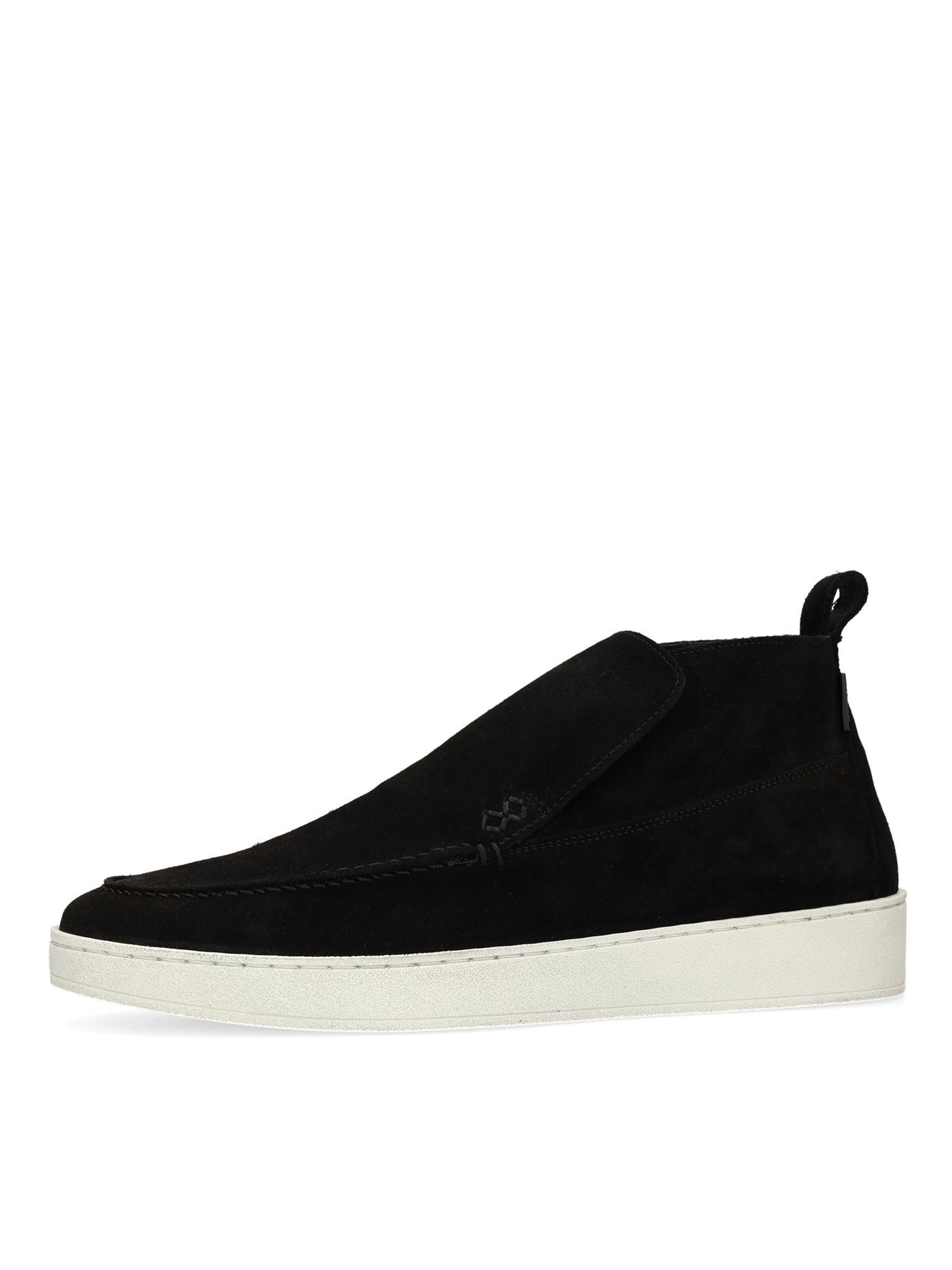 MANFIELD Slip-Ons in Black: front
