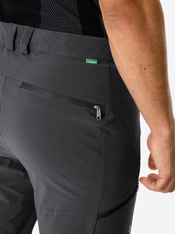 VAUDE Regular Outdoor Pants 'FARLEY' in Black