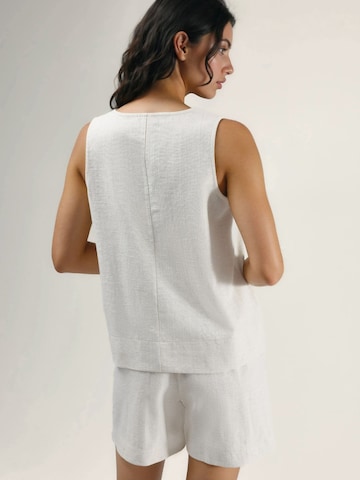 Completo pantalone di Hiccup in bianco