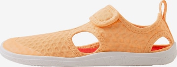 Chaussures ouvertes Reima en orange : devant