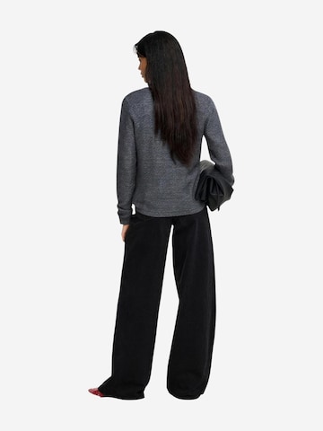 Pullover 'JDYMIA L/S V-NECK SEQUIN PULLOVER KNT 15379783' di JDY in grigio