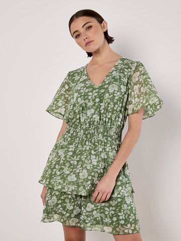 Apricot Dress ' ' in Green: front