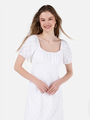 Robe Colin's en blanc