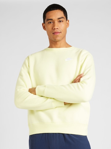 Nike Sportswear Regular Fit Sweatshirt 'Club Fleece' i grøn: forside