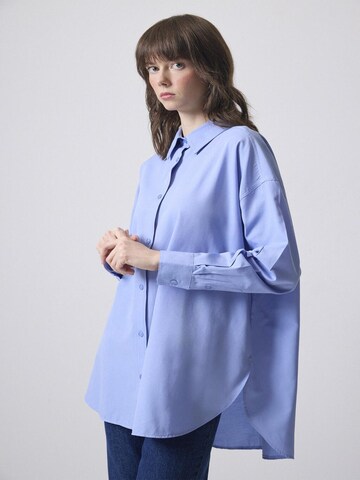 Touche Prive Shirt in Blue