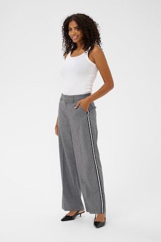 Regular Pantalon à plis 'KARamona' Kaffe en gris