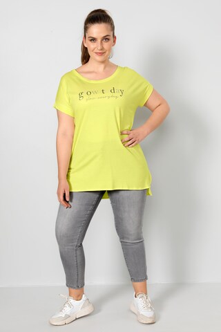 T-shirt Janet & Joyce en jaune