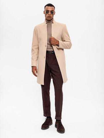 Antioch Between-seasons coat in Beige