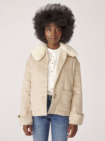 NAF NAF Winter Coat in Beige: front