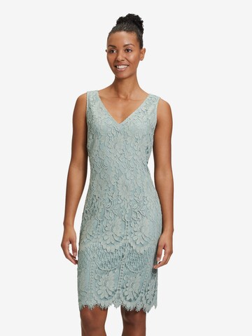 Vera Mont Cocktail Dress in Green: front