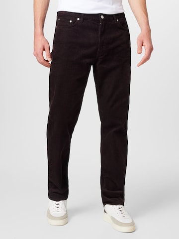 WEEKDAY Regular Trousers 'Klean' in Brown: front