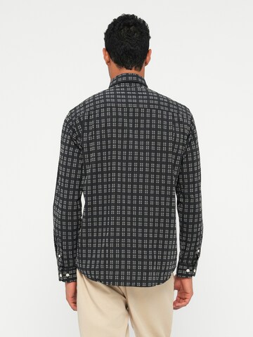 SELECTED - Ajuste regular Camisa 'SLHREGHUNTER' en negro