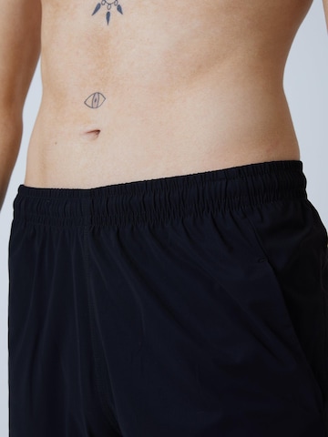 SPORTKIND Regular Workout Pants in Black