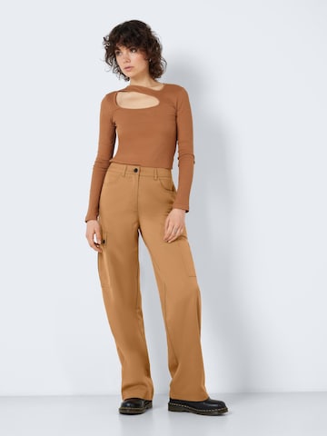 Wide Leg Pantalon cargo 'Rewie' Noisy may en marron