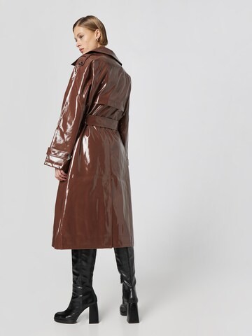 VIERVIER Between-Seasons Coat 'Amanda' in Brown