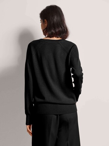 MADELEINE Sweater in Black