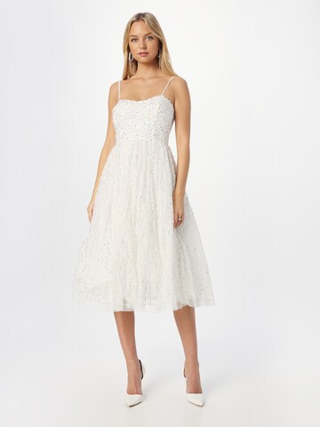 Maya Deluxe Cocktail Dress in White: front