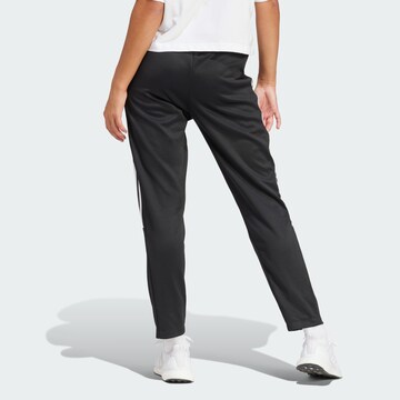 Tapered Pantaloni sportivi 'Tiro' di ADIDAS SPORTSWEAR in nero