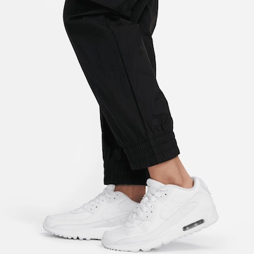 Nike Sportswear Loose fit Pants in Black