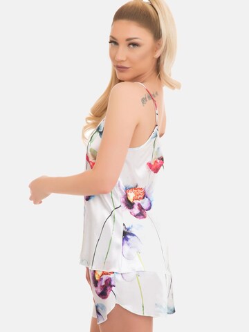 Evoni Pajama 'Set aus Satin' in White: front