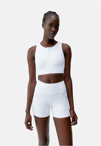 Born Living Yoga Sporttop 'Eider' in Wit: voorkant