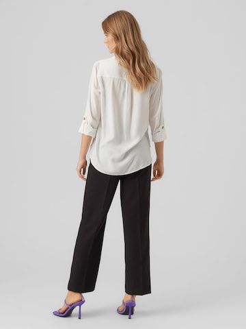 Chemisier 'BUMPY' Vero Moda Petite en blanc