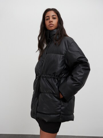 EDITED Winter Jacket 'Kea' in Black: front