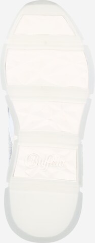 BUFFALO Sneaker 'Batter soft' in Silber