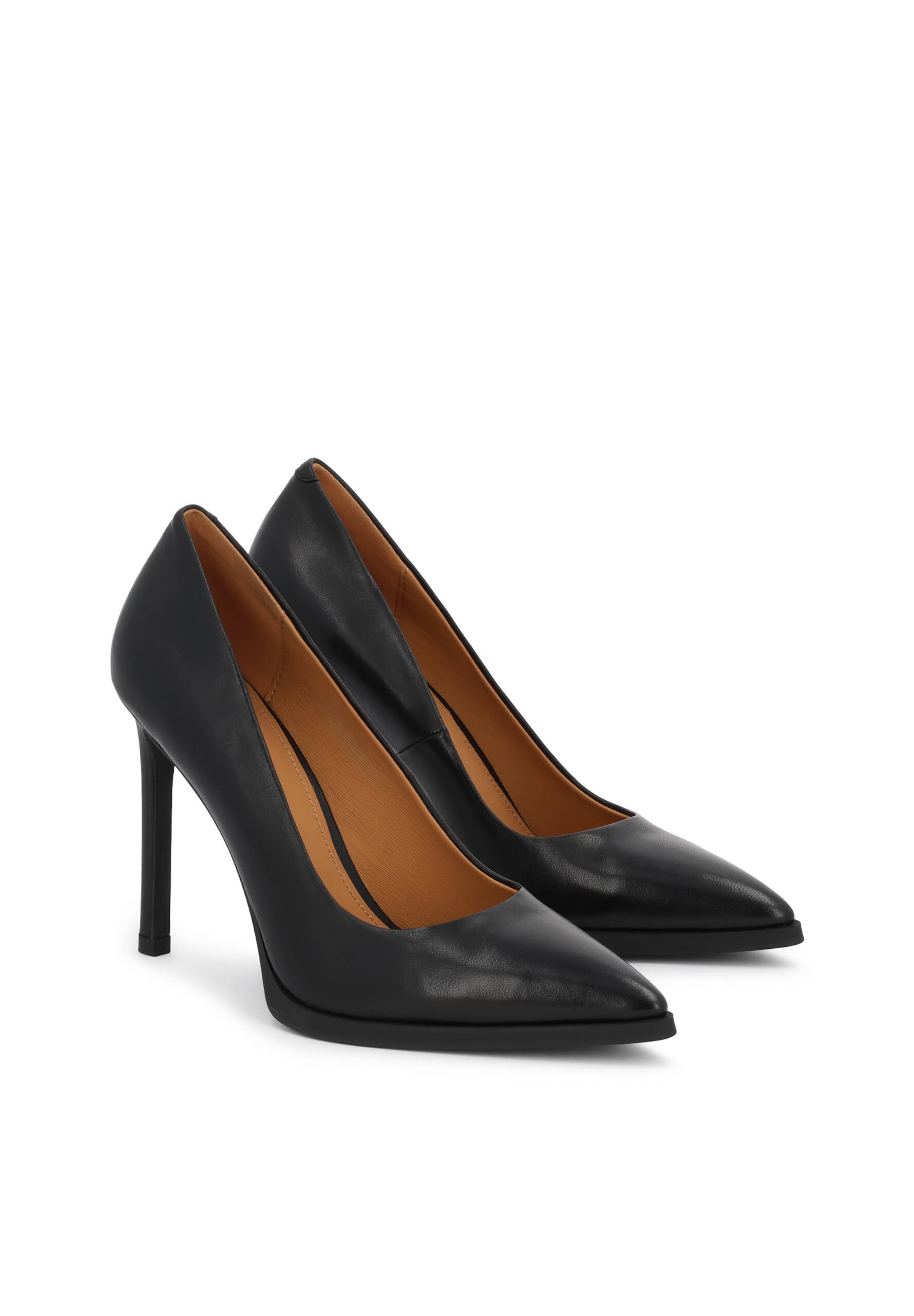 Kazar Pumps in Black: front