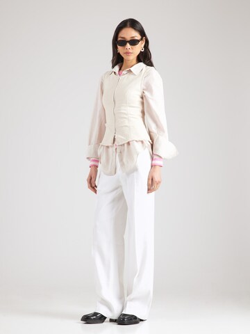 Chemisier Gina Tricot en beige