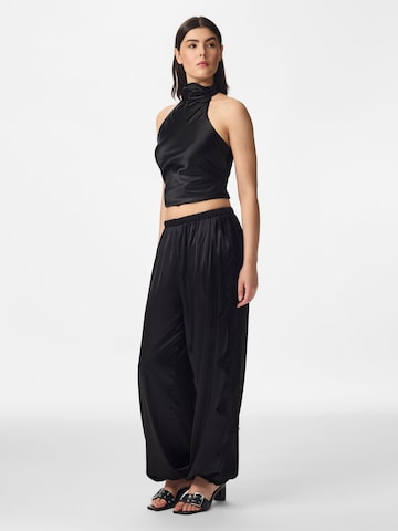 PIECES - Barrel Pantalón 'PCOLLI MW' en negro