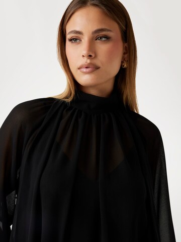 GUESS Blouse in Black