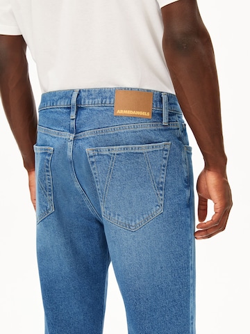 ARMEDANGELS Loosefit Jeans 'MAAKX' in Blauw: voorkant
