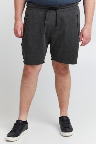 !Solid Regular Sweatshorts 'Taras' in Grau: predná strana