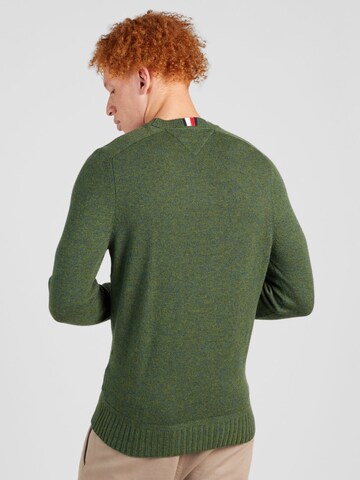 TOMMY HILFIGER Sweater in Green