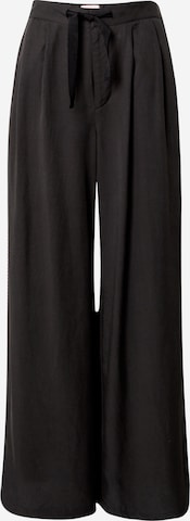 SCOTCH & SODA - Pierna ancha Pantalón plisado 'Eleni' en negro: frente