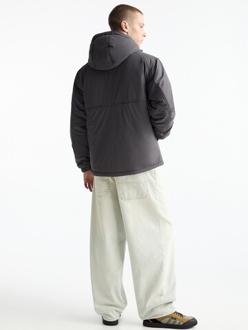 Pull&Bear Jacke in Grau