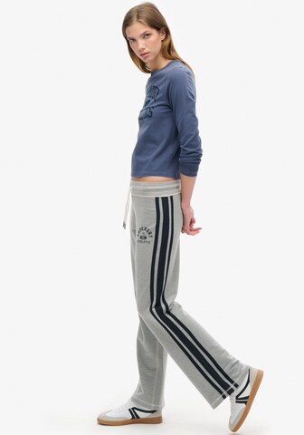 Superdry Regular Pants in Grey