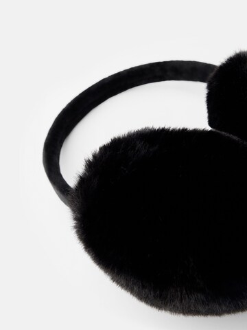 Bonnet Bershka en noir