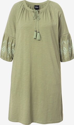 Robe Ulla Popken en vert : devant