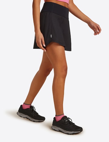 regular Pantaloni 'W Mer 125 Cool-Lite Active' di ICEBREAKER in nero