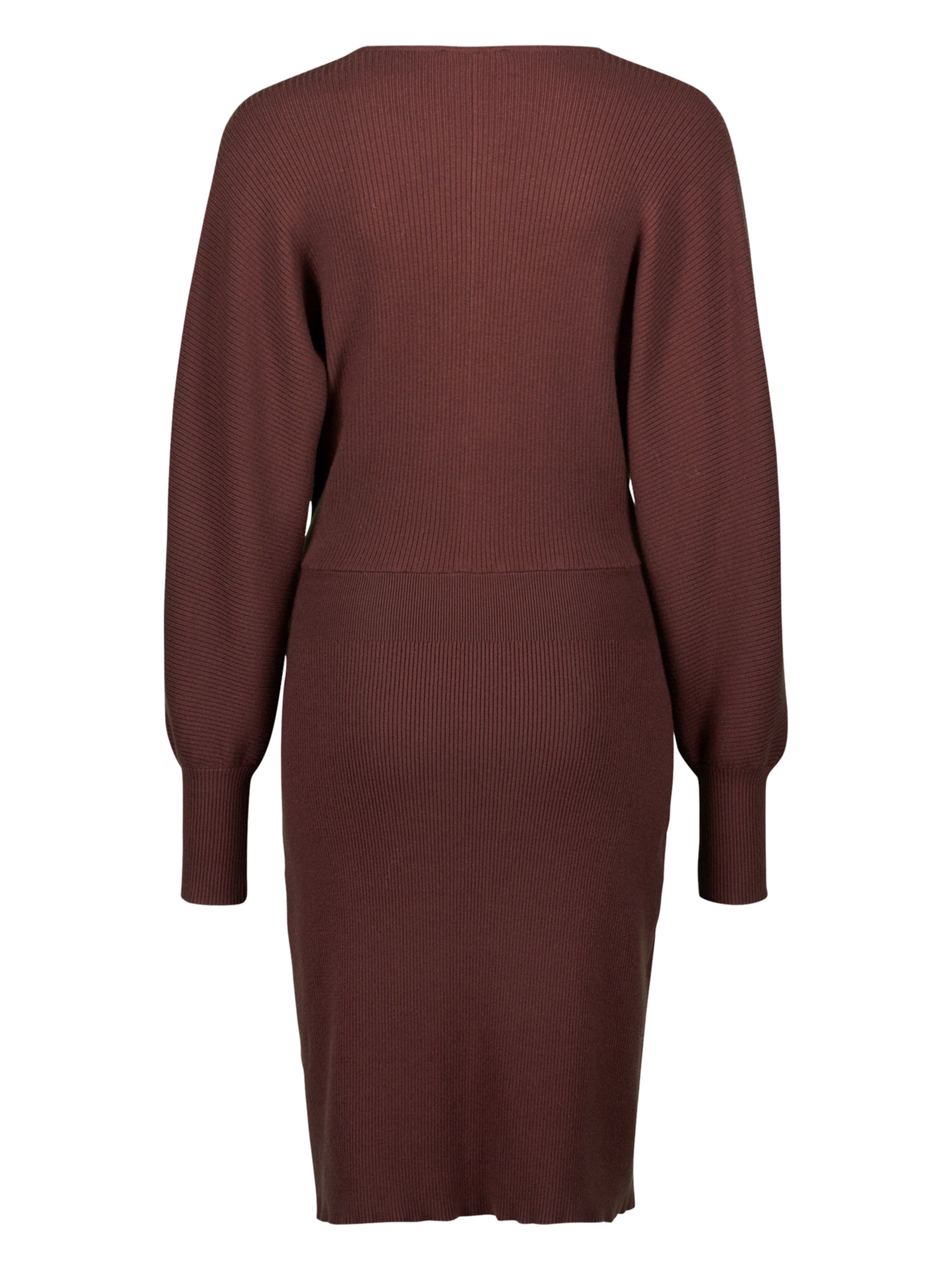 zero Knitted dress in Brown