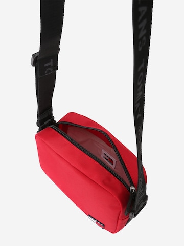 Tommy Jeans Crossbody Bag 'ESSENTIAL DAILY' in Red